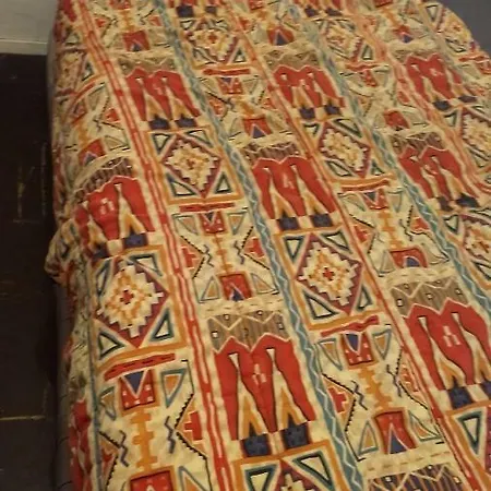 Une Chez Moi